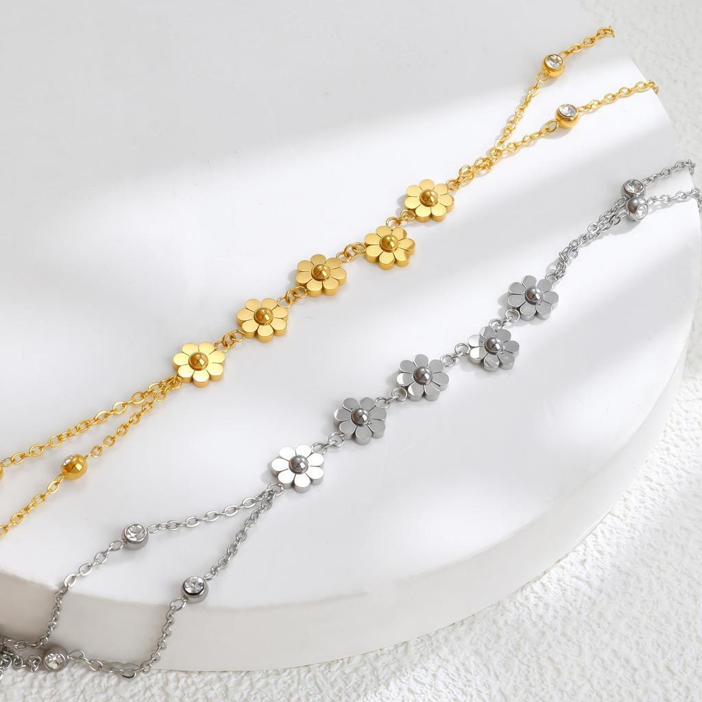 Niche Design Small Daisy Zircon Necklace Titanium Steel Necklace Stacked Collarbone Chain Women Do Not Fade