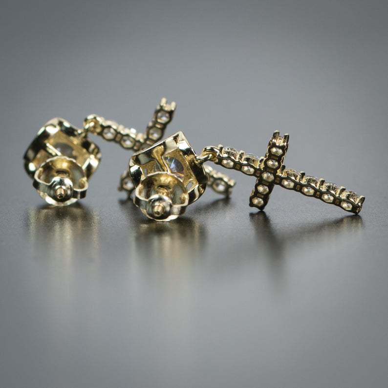 Modne męskie kolczyki krzyżyki z cyrkoniami: Odważny i Prosty