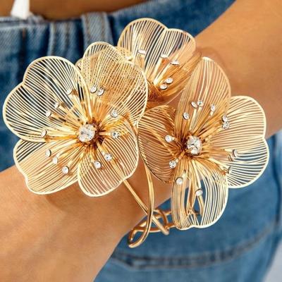 Exaggerated Opening Bracelet Irregular Rhinestone Flower Hollow Bracelet Metal Style Geometric Floral Bangle