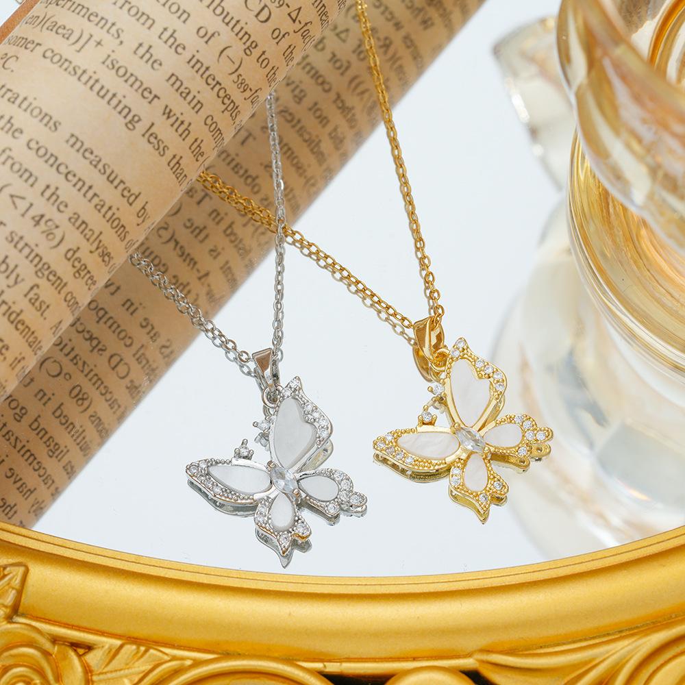 White Shell Micro-inlaid Butterfly Necklace for Women Sweet Trendy Personalized Collarbone Chain