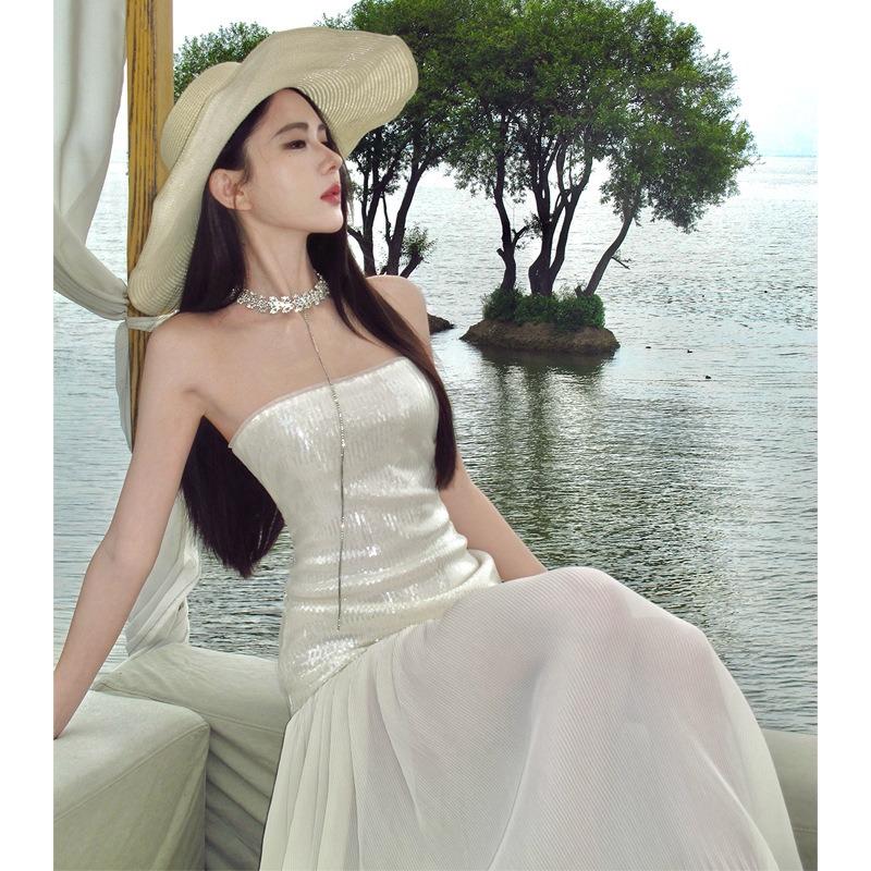 French Beautiful Holiday Sequined Splicing Tube Top Dress Women's Summer Seaside High-end Waist and Thin Dress