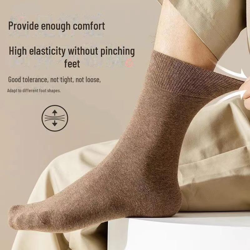 Men's Black Mid-Tube Fashion Socks - Autumn, Sweat-Absorbent, Deodorant, for All Seasons and Business Wear.