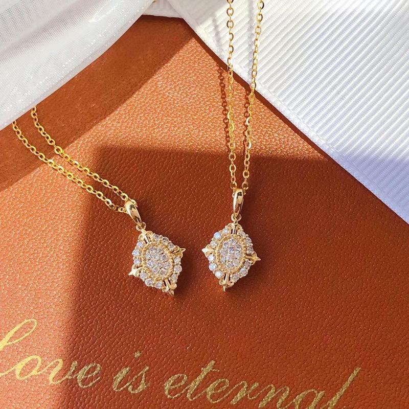 Temperament Clavicle Chain  Gold Plated Diamond Enclosed Versatile Diamond Shaped Pendant Necklace for Women