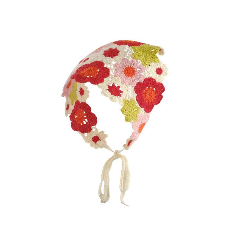 Rural Triangular Scarf, Artistic Retro Hook Flower Triangular Scarf Hat Red Rainbow Flower белый