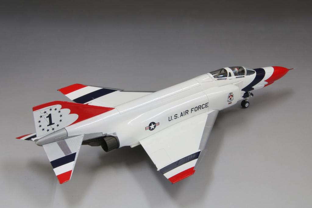 Fine Molds Aircraft Series Air Force Thunderbirds Fighter Plane Plastic Model 72941 1/72 U.S. F-4E