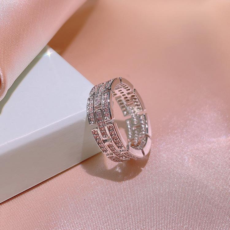 Wind Advanced Sense Light Luxury Zircon Women'S Ring Niche Design Simple Geometric Pattern Personalized Tide Ring
