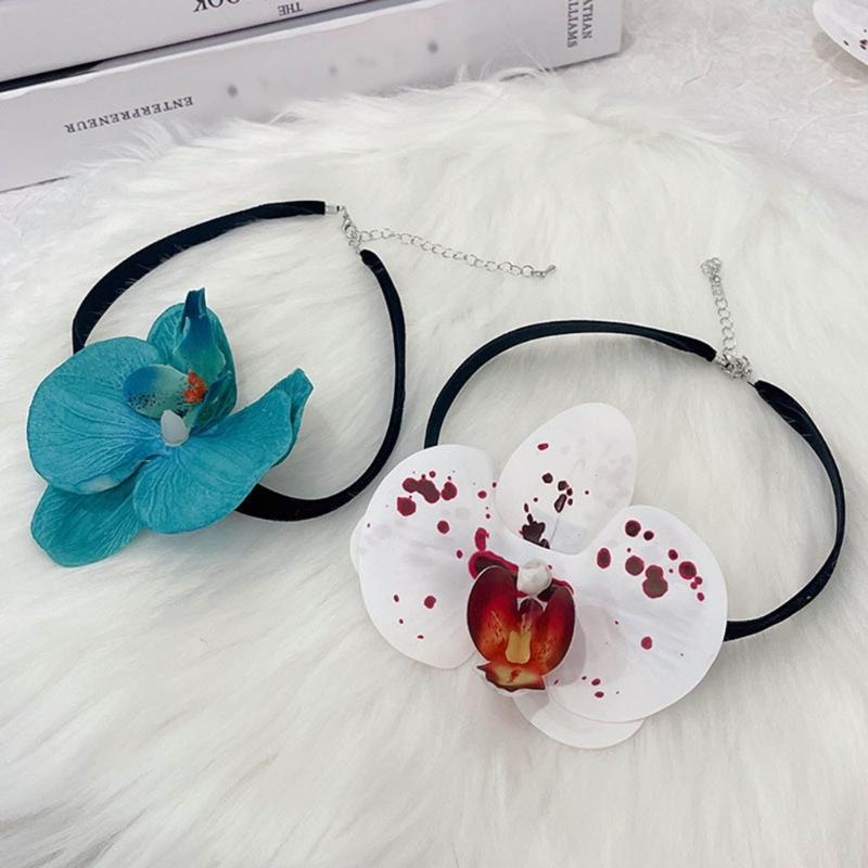 Phalaenopsis Blossom Necklace Simulation Flower Neckchain Women Girls Collarbone Chain Eye Catching Choker Accessory