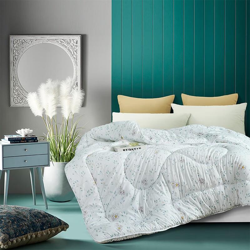 FIRS All-Season Polyester Fiber Quilt