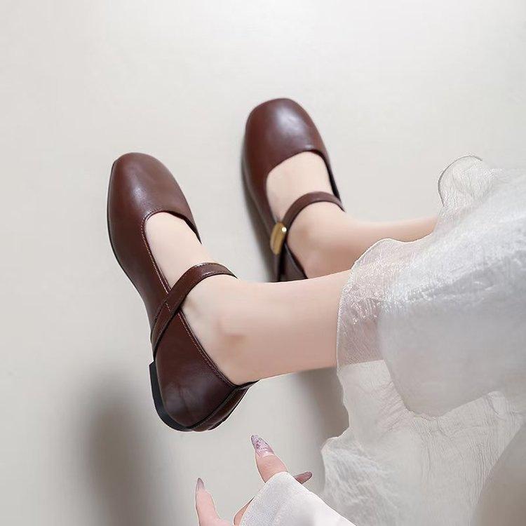 Retro buty Mary Jane kwadratowy nosek płytkie wycięcie wiosenne nowe małe skórzane buty francuski miękki spód brytyjski styl