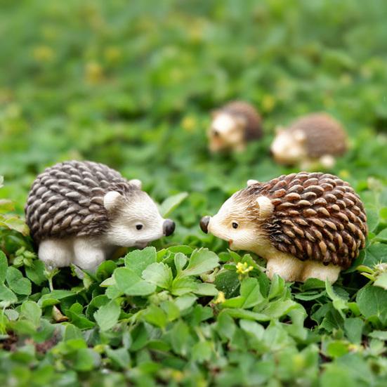 Mini Hedgehog Resin Figurine Miniature Animal Figures Cake Topper Decoration Tiny Hedgehog Ornaments for DIY Fairy Garden Moss Landscape Home Decor