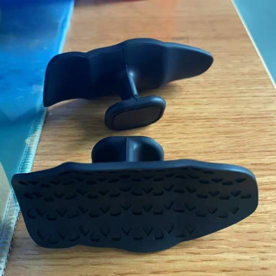 1 Pair Anti-Slip Silicone Workout Grips Men Women Hand Palm Protection Lifting Deadlift Pull-Up Grippers Gym Training Exercise Fingerless