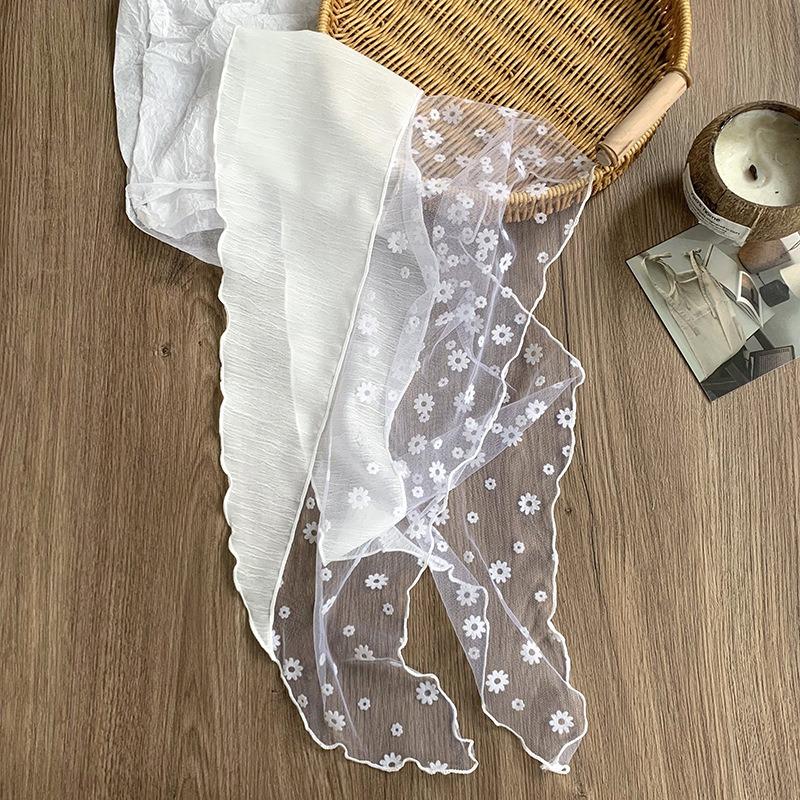 Headscarf female idyllic spring and summer new lace splicing small flower triangle scarf scarf female scarf flower headband hair accessories