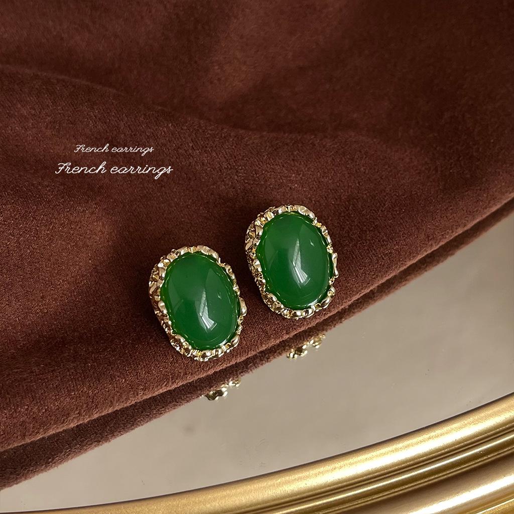 Chinese-Inspired Elegant 925 Silver Stud Earrings with Exaggerated Design
