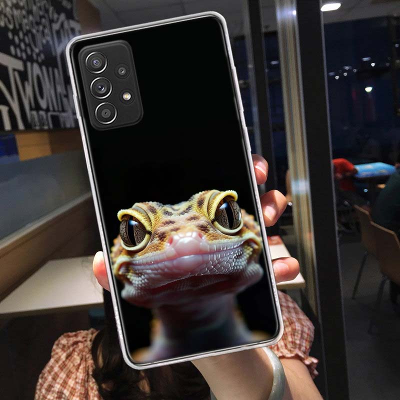 Lizards and Geckos Have Big Eyes Phone Case for Samsung A54 A57 A37 A17 A14 A15 A12 A24 A34 A55 A35 A25 A52S A07 A05S A04S A22 A