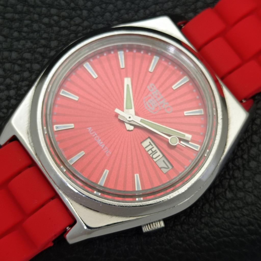 AUTOMATIC 7009A VINTAGE SEIKO 5 JAPAN MENS RED COLOR DIAL WATCH A701513-5 R206b-a701513