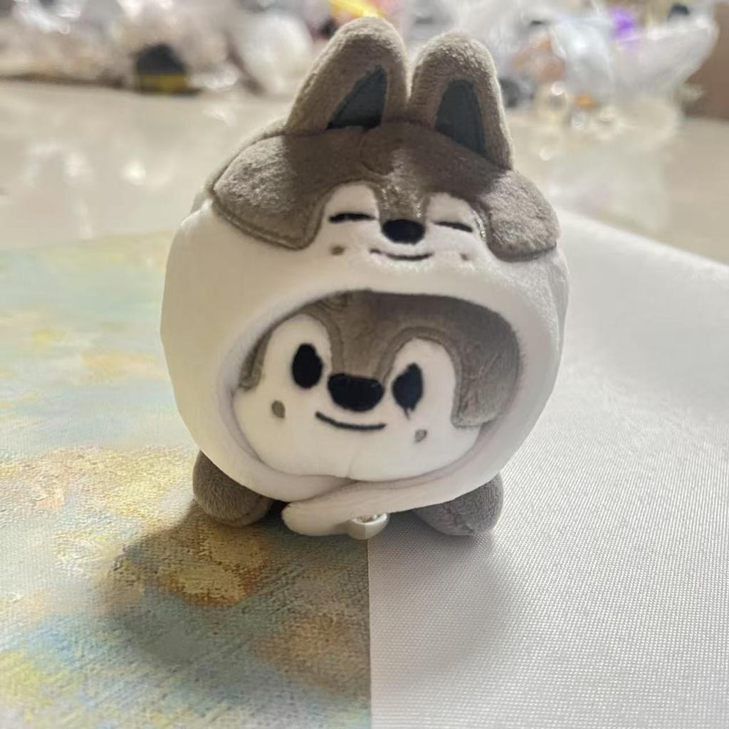 Skzoo New Plush Cartoon Doll Party Pose Doll Party Pendant Fang Can Felix Wearing Hat Cute Keychain Surrounding
