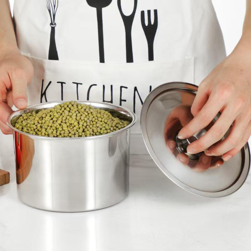 304 Stainless Steel Seasoning Bowl: Durable Commercial Kitchen Condiment Jar & Soup Basin.