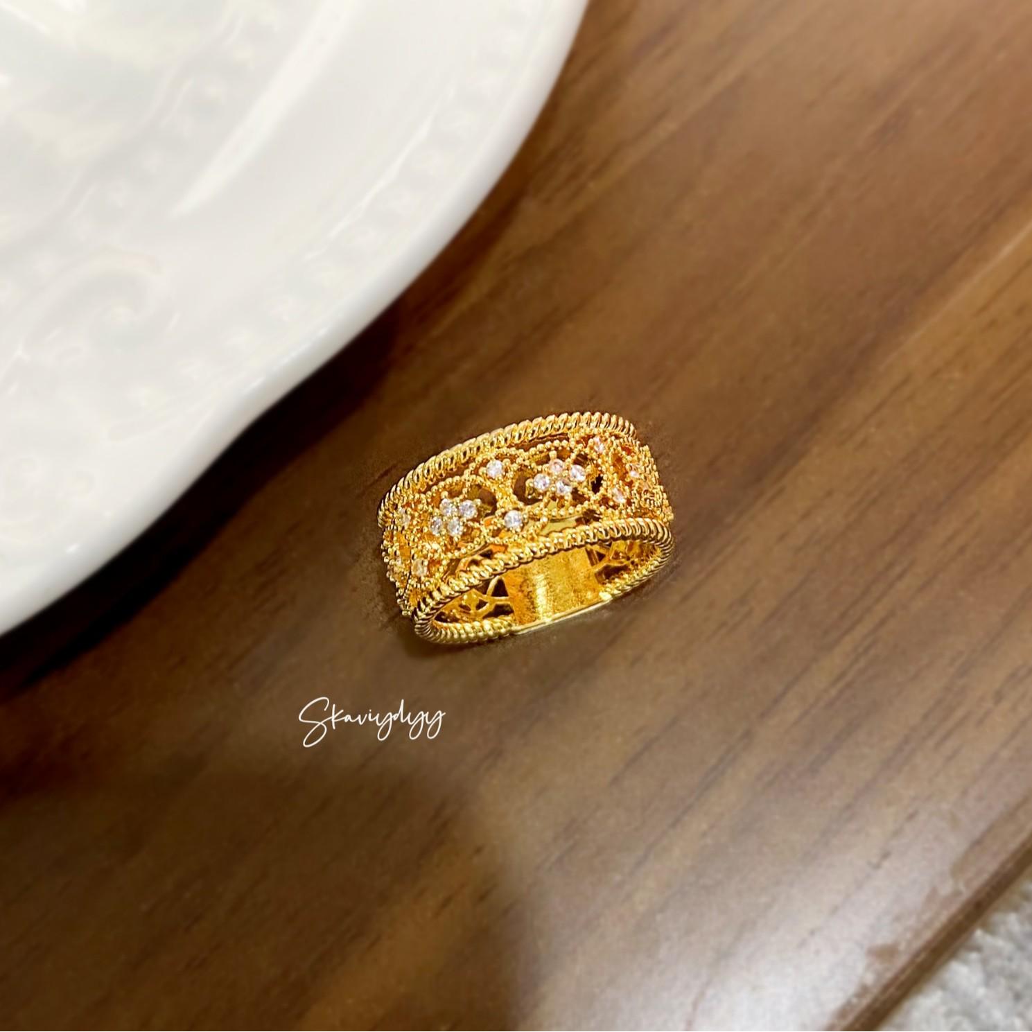 

Gold Retro Court Style Lace Open Adjustable Ring for Women - Light Luxury Niche Design