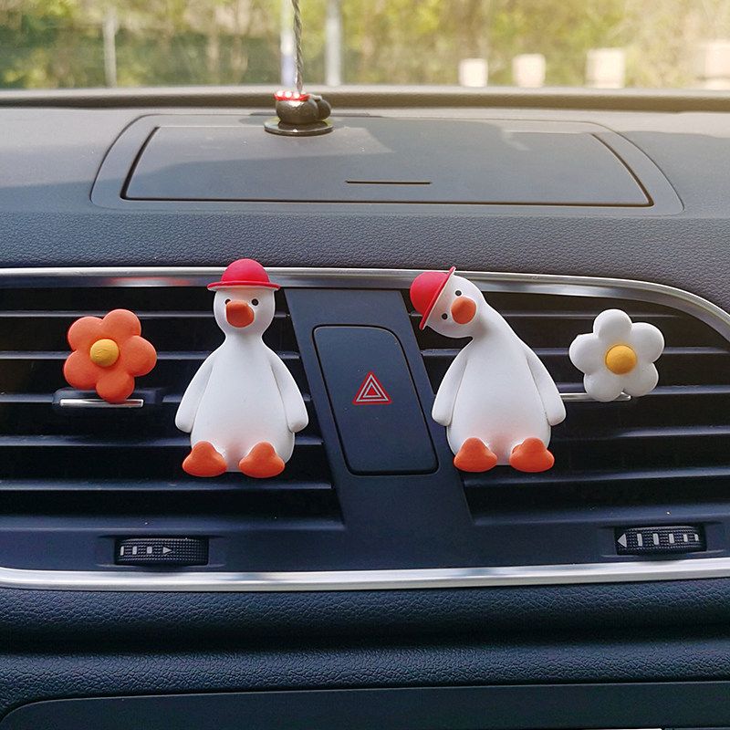 Auto Perfume Aromatherapy Cute Cheering Duck Head Tilt Duck Air Conditioner Air Outlet Clip Car Interior Ornaments Ins Fragrant Stone