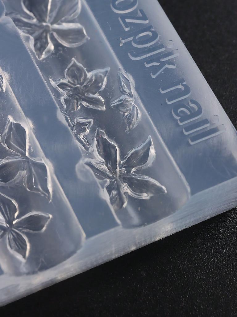 1pc 3D Lily Flower Nail Art Silicone Mold, Embossed Hibiscus Pattern DIY Nail Stamping Tool
