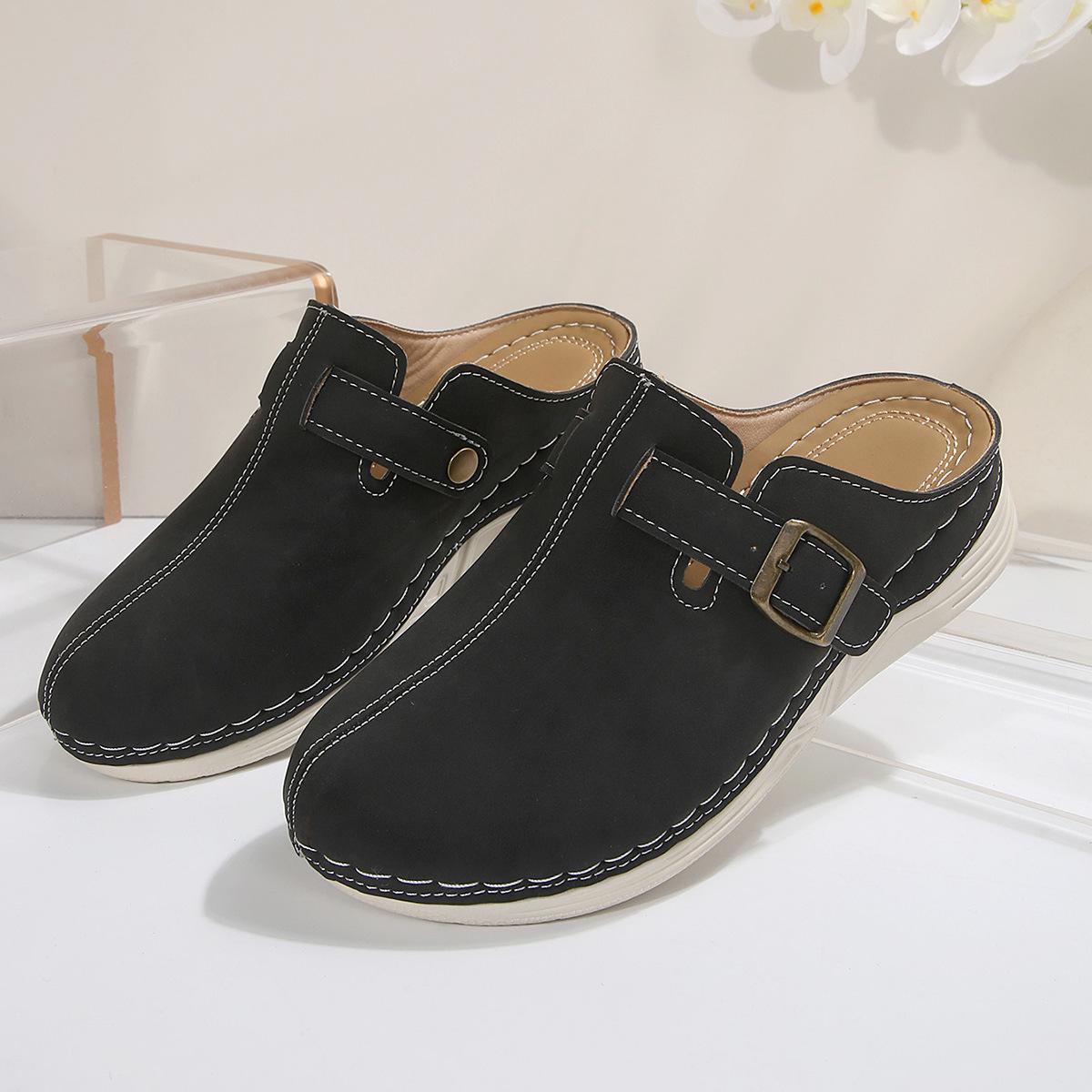 

Тапочки Baotou женские летние 2025 года, новые полутапочки Baotou, однотонные, на танкетке, с заклепками и металлической пряжкой, пляжные женские тапочки 36 чёрный