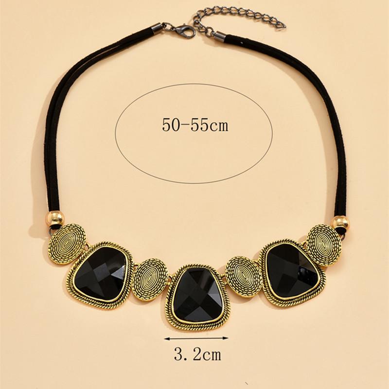 Fashion Vintage Retro Jewelry Black Rope Chain Choker Necklaces Women Resin Stone Geometric Pendant Necklace Woman Accessories