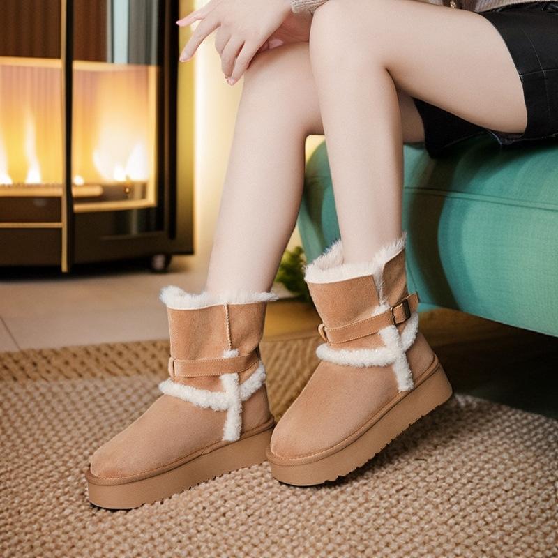 Snow boots 2025 winter new velvet warm non-slip short boots women's thick soles increase two wear large Northeast cotton shoes