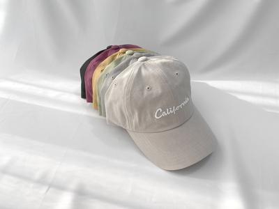 Damska Czapka z Daszkiem Unisex z Napisem California Basic