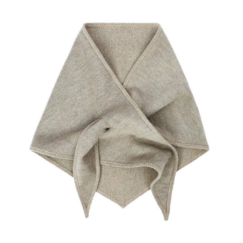 

Европейский и американский высококлассный осенне-зимний однотонный треугольный платок-шаль 80*80*135 cm