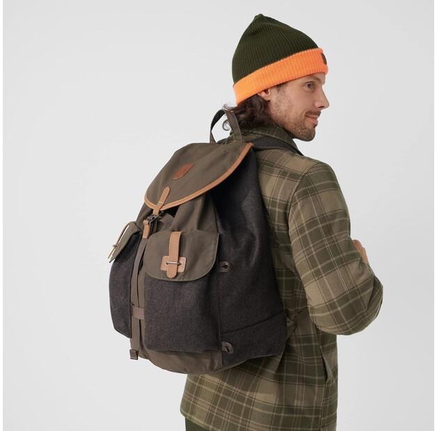 Batoh Fjällräven Värmland tmavě olivová/hnědá (F23341-633-290)