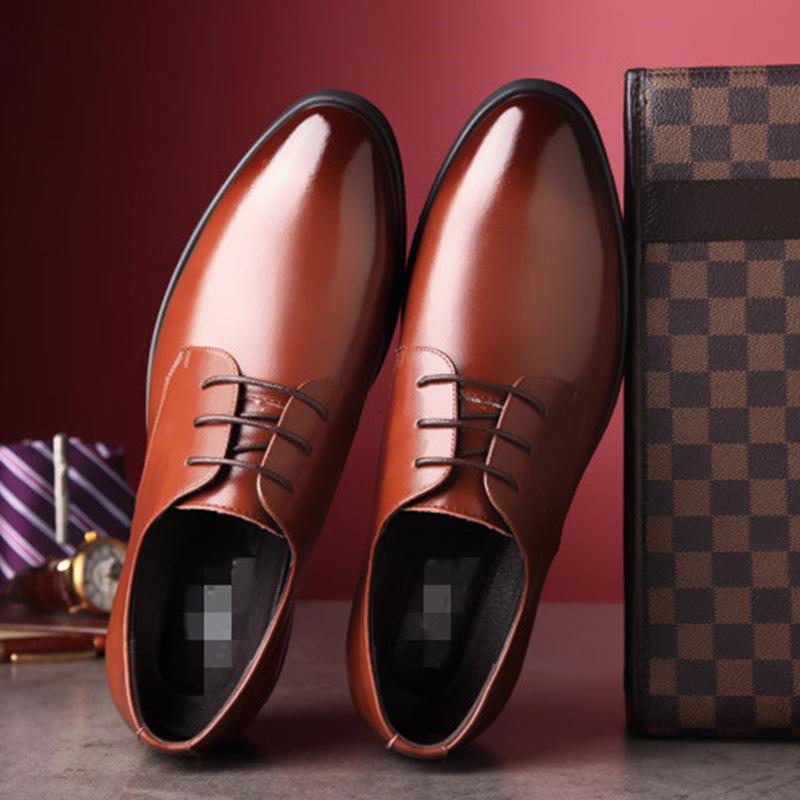 Nové pánské kožené boty Móda Business Léto Pánské boty Černá Volnočasové boty s kulatou špičkou Černé boty Pánské