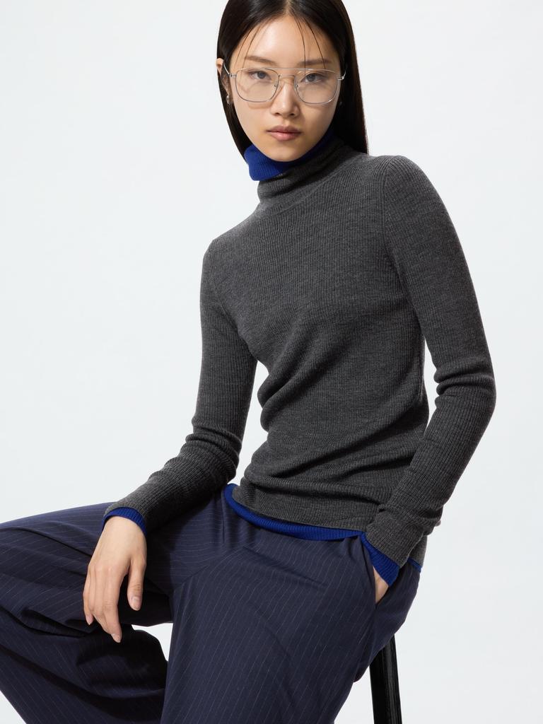 Uniqlo Merino Lip Turtleneck Sweater
