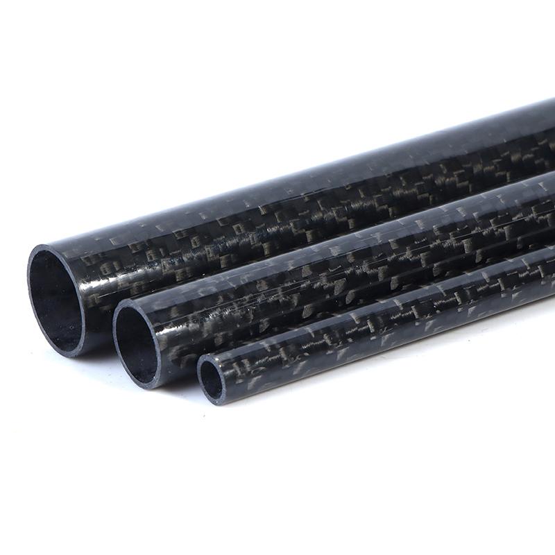 1ks Trubka z uhlíkových vláken Délka 500 mm Průměr 8-18 mm Pro RC model letadla