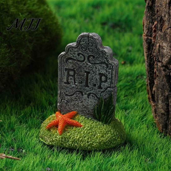 Halloween Graveyard Signs Tombstones Yard Signs, Realistic Outdoor Bonsai Scene Layout Lawn Decorations for Horror Party Garden Cracked Skull Decor