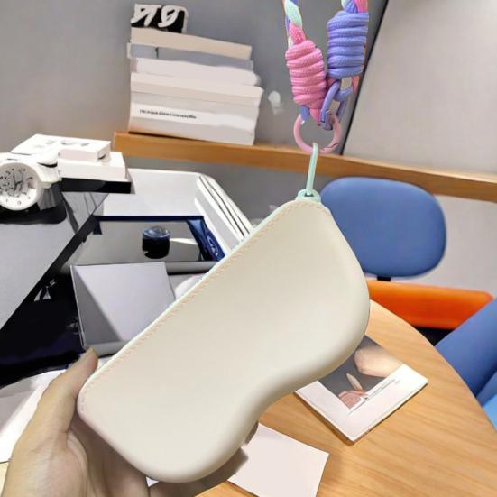 Silicone Glasses Bag Portable Protective Glasses Case Scratch-Resistant Eyeglasses Pouch Hanging Protective Cover with Lanyard