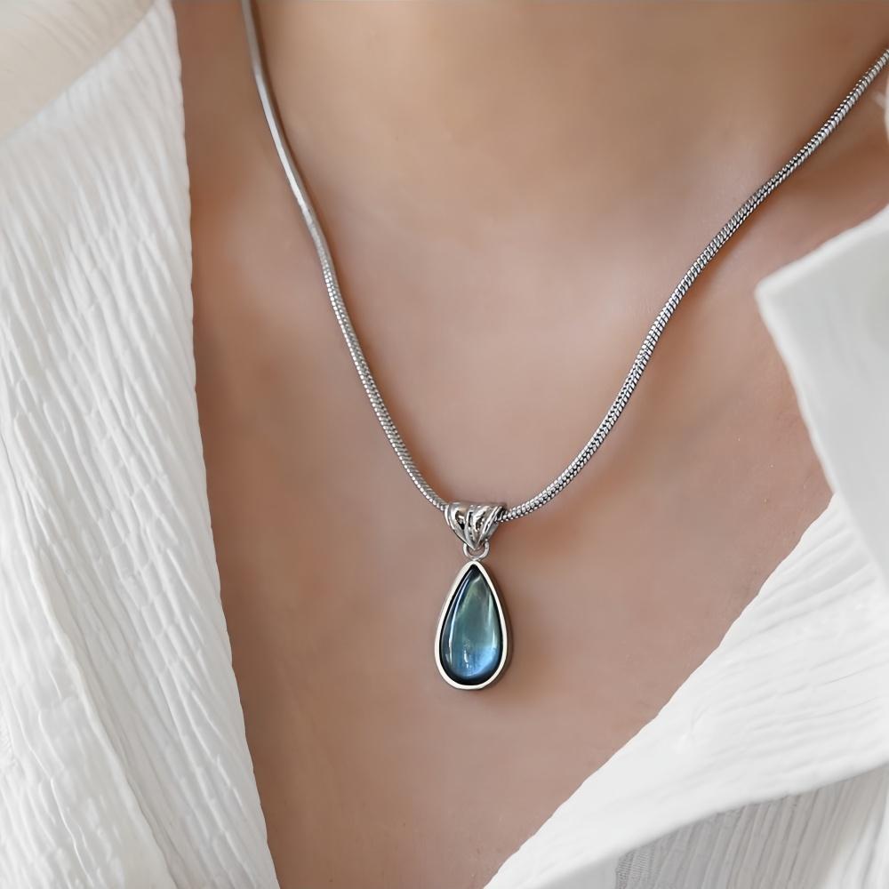

French Retro Olive Green Blue Water Drops Pendant Necklace for Women Stainless Steel Snake Bone Chain Clavicle Chain Jewelry синий