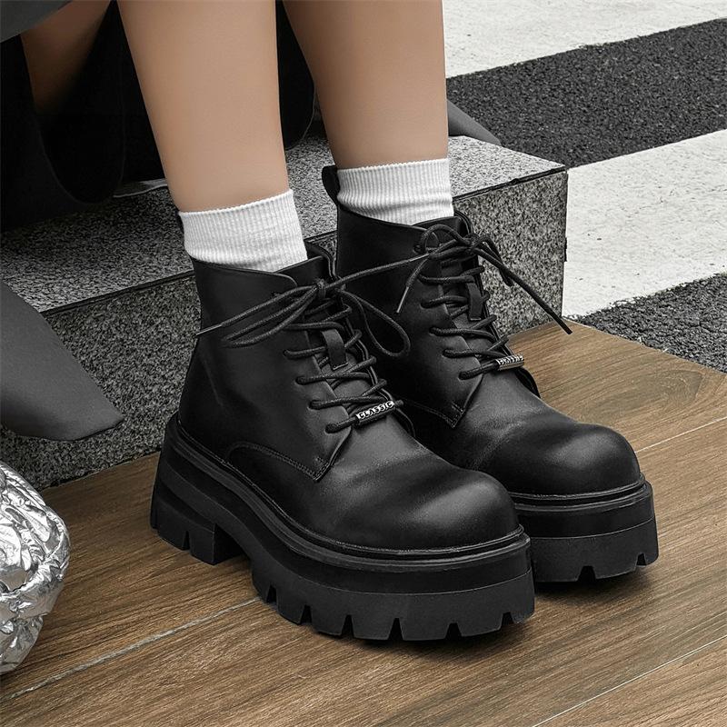 

British style middle help thick-soled Martin boots men s heightening locomotive tooling boots European and American retro big head short boots 9144-J 36