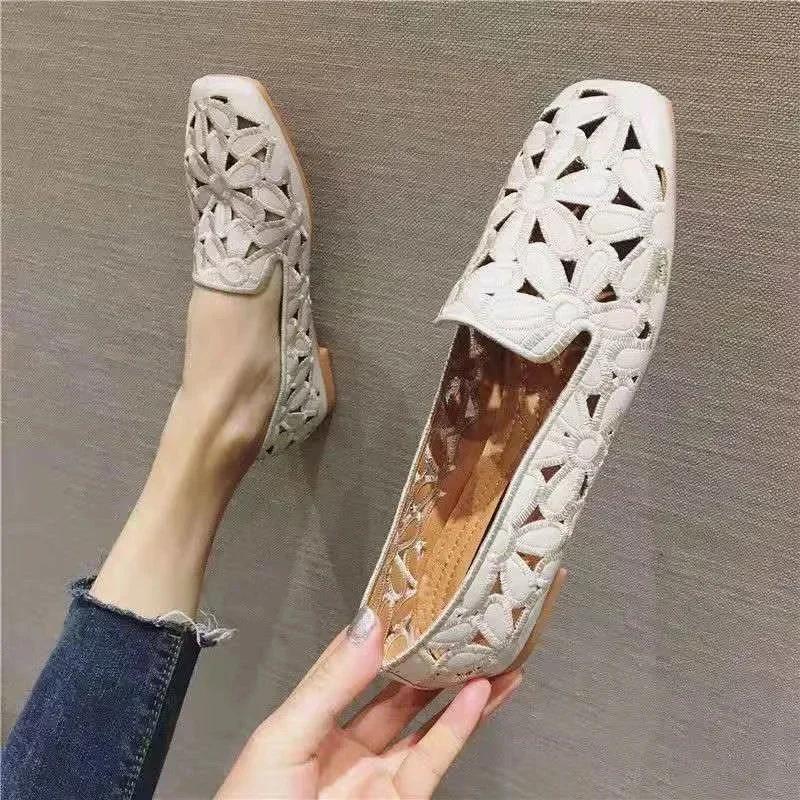 Fashion Hot Selling Summer 2025 Hot Seller New Retro Fashion All-match Flat Roman Shoes Soft Sole Bun Toe Sandals with Mom Shoes