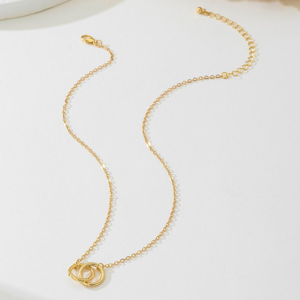 Fashionable Interlocking Eternity Symbol Necklace