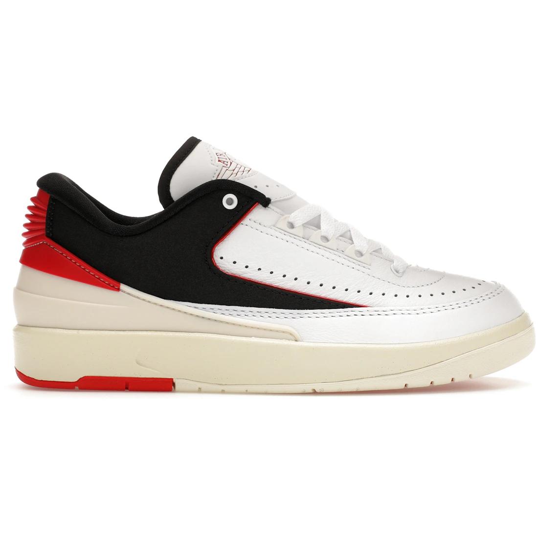 

Кроссовки Jordan 2 Retro Low Chicago Twist (Женский)(FD4849-106) 38.5
