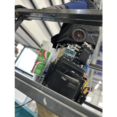 Niigata Seiki SK PVC Pipe Adhesive Holder with Legs, 100g Capacity, ASK-P0