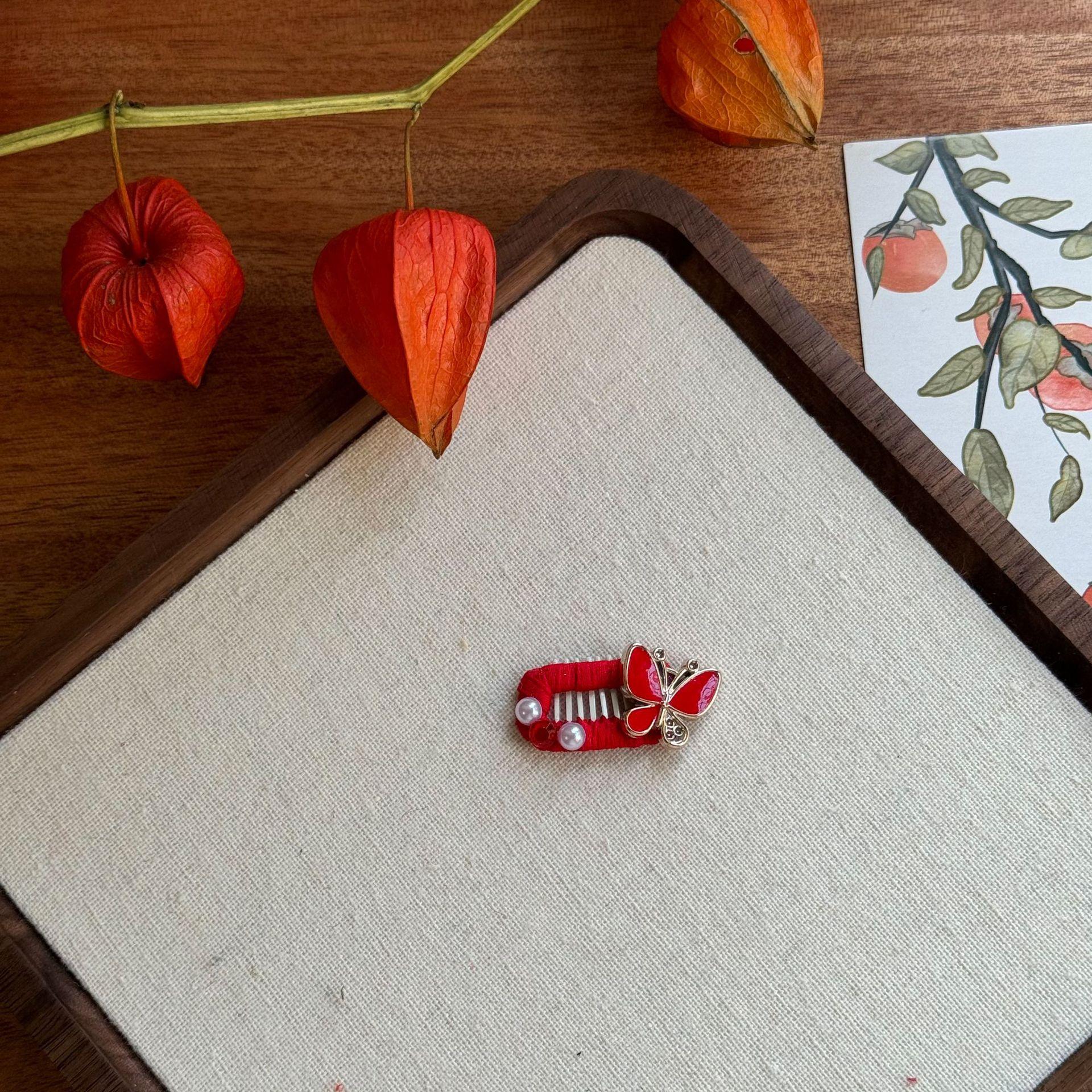 

Dog New Year red hair accessory Chinese New Year Celebration Red Antique Pet Clip Suitable Yorkshire Marji Stedi Bear Small Dog 2.8cm