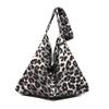Korean version of fashionable versatile simple casual shopping bag 2025 autumn new leopard print large capacity shoulder tote bag