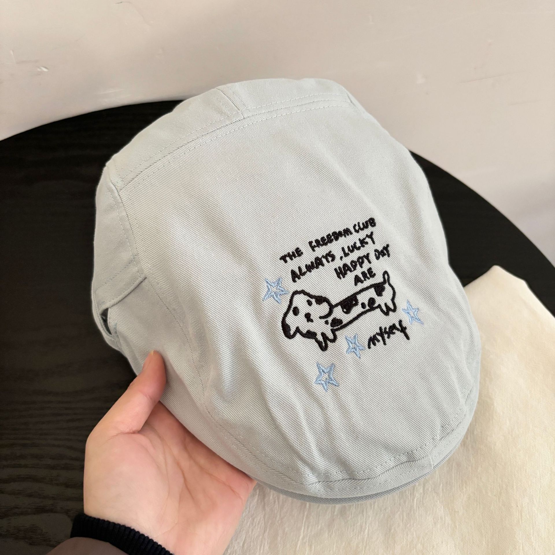 

Letter puppy embroidery forward hat street fashion beret couple newsboy hat personality versatile painter hat M（56-58cm） світло-синій колір