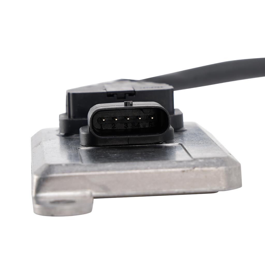 Nox Nitrogen Oxide Sensor For Isuzu Truck N75 150/190 7.5T 4X2 8983023940