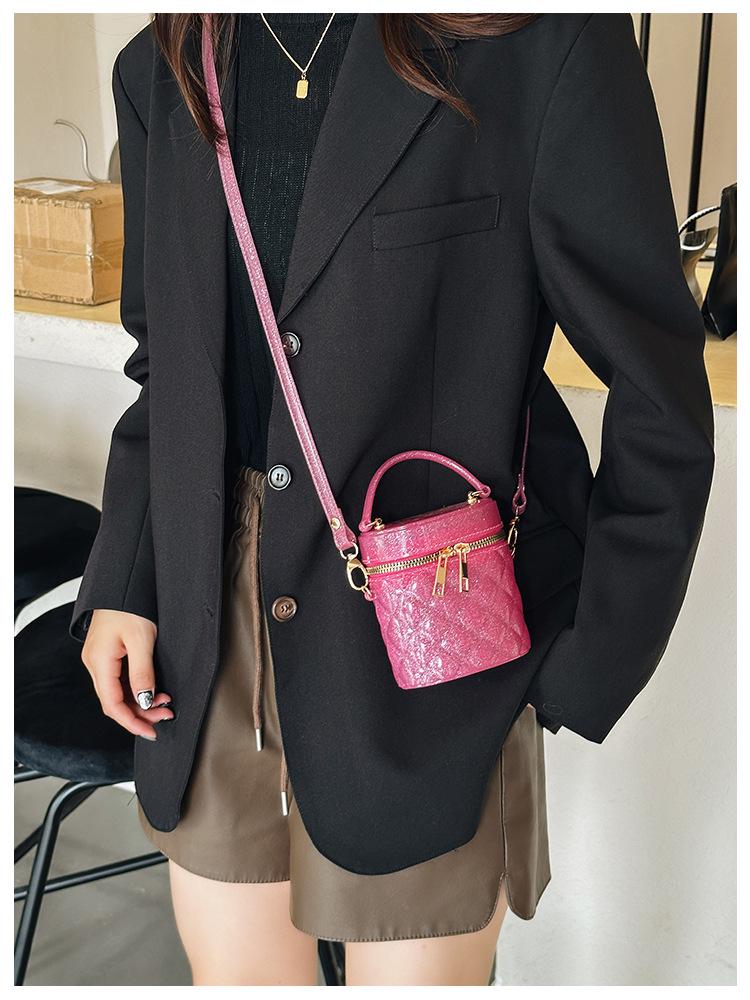 2025 Kids' Jelly Mini Cylinder Crossbody Bag – Cute, Stylish Small Handbag for Makeup & Accessories