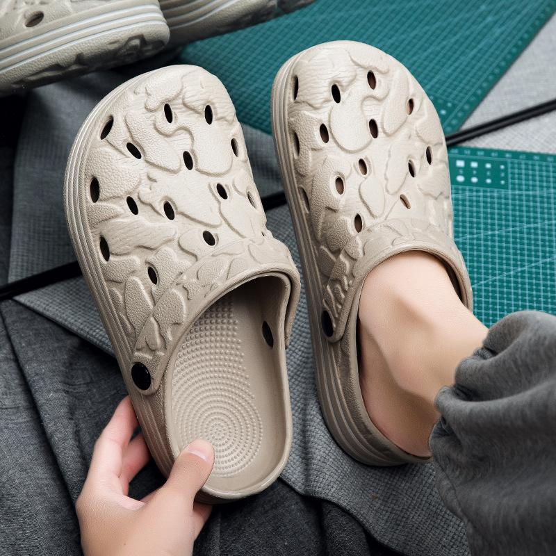 Hole Shoes Men's 2025 Summer New Non-slip Sandals Bag Head Slippers Wear Classic Beach Shoes