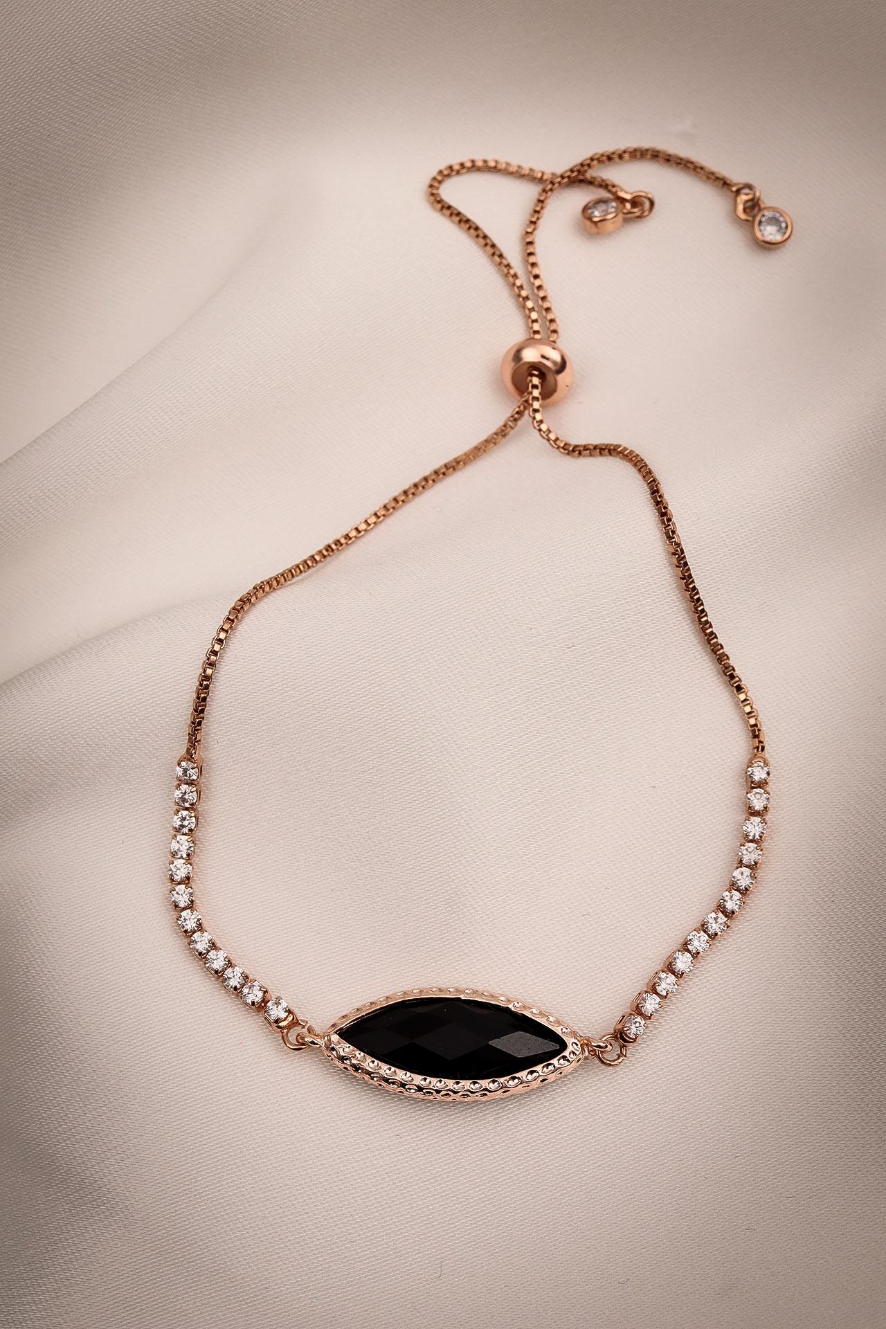 

Овальный браслет с розой-лифтом из черного камня