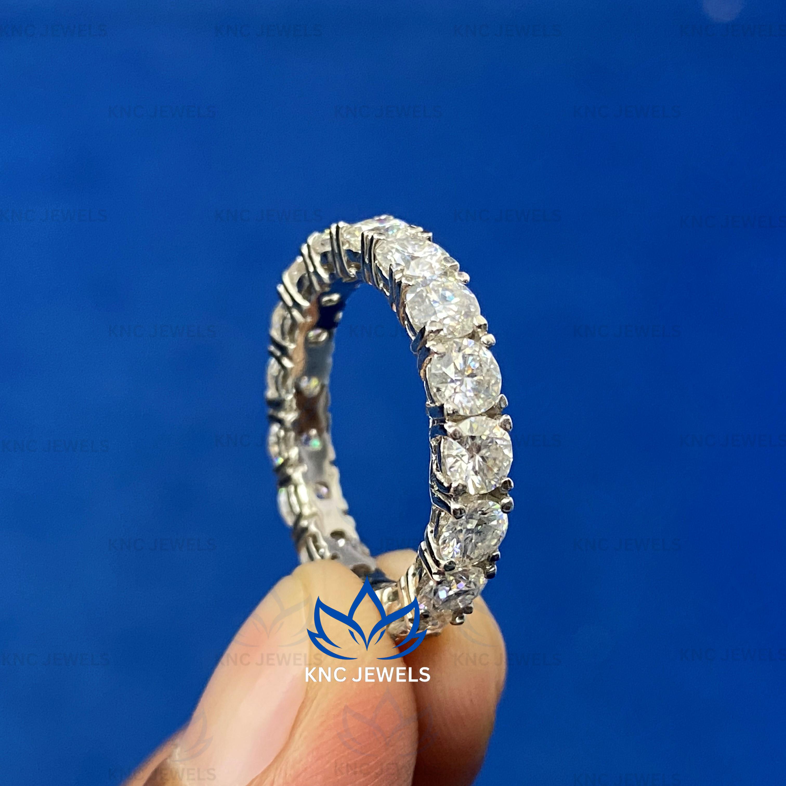 

Knc Jewels Moissanite Eternity обручальное кольцо Moissanite помолвочное кольцо из стерлингового серебра Ring Size 4 US белый