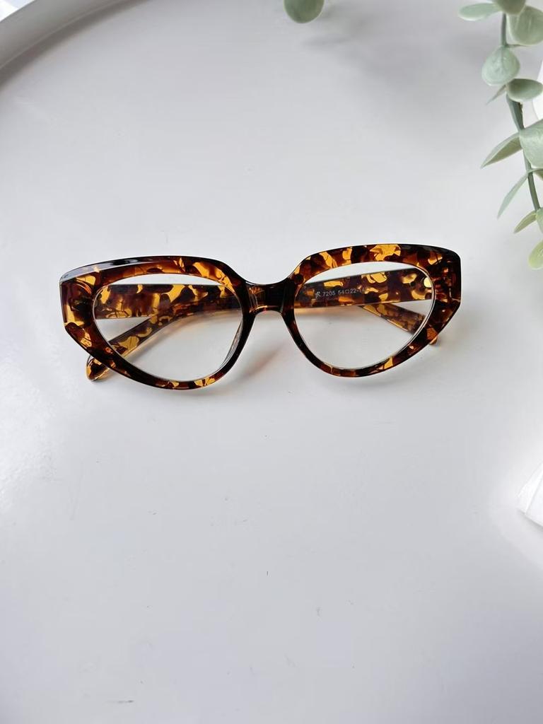 Fashion Female Sunglasses Cat Eye Shape Anti Reflective Vintage Style Sun Glasses for Women and Men UV Protection